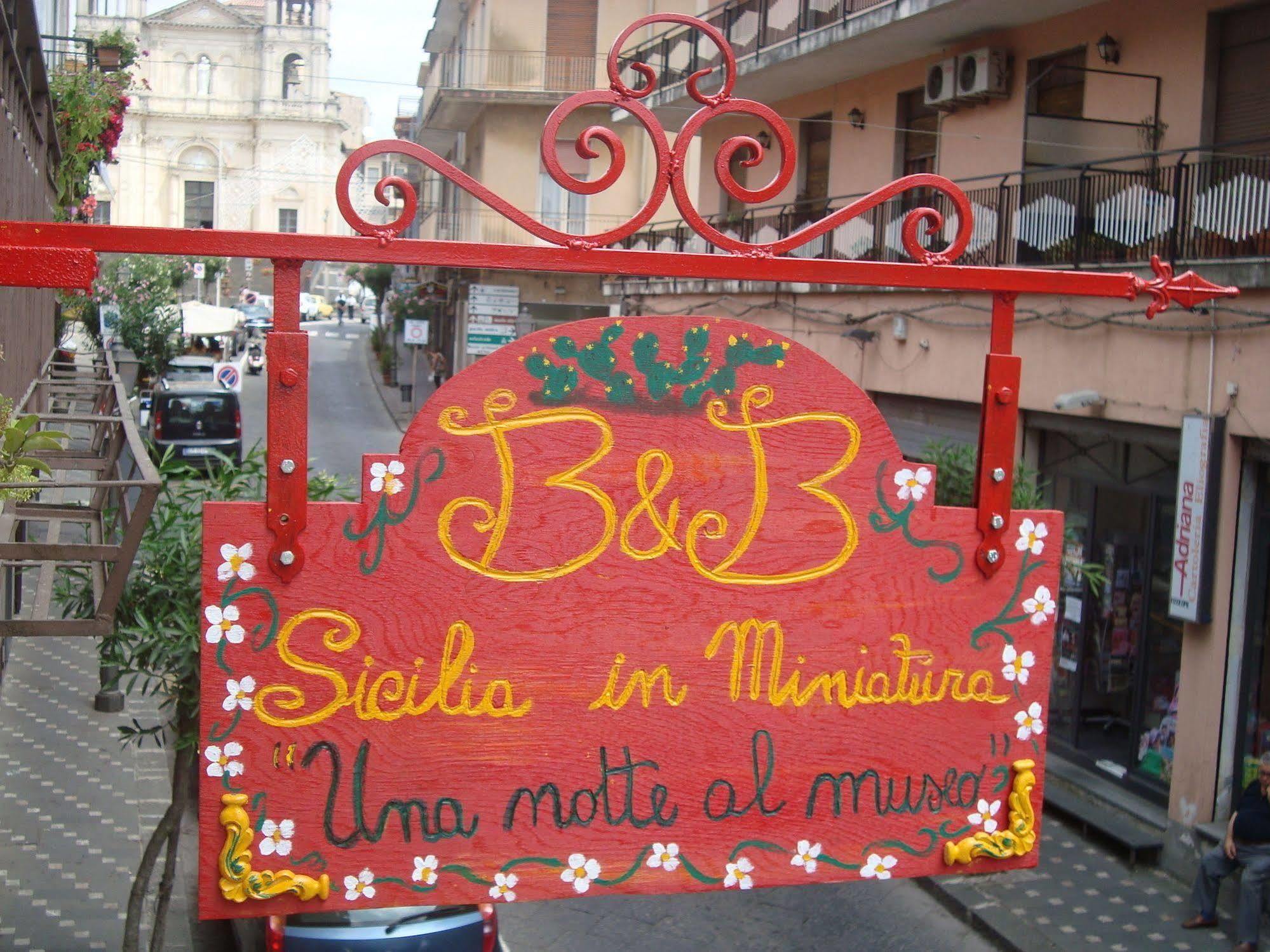 Sicilia In Miniatura "L'Atelier Dell'Etna" Panzió Zafferana Etnea Kültér fotó